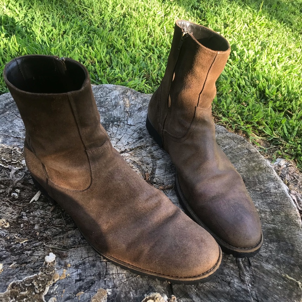 To NY suede boots